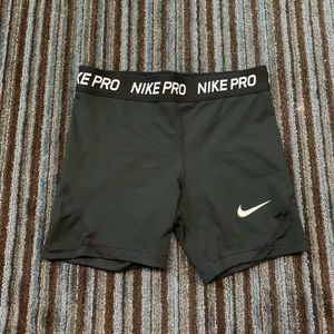 Girls Nike pro bike shorts